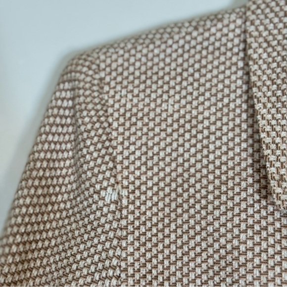 Vintage Betty Reiter Chic Tweed Jacket with Gold Buttons - Picture 10 of 16